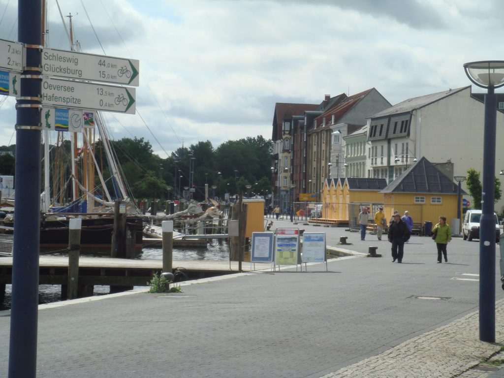 Blick auf die Hafenhütten Flensburg